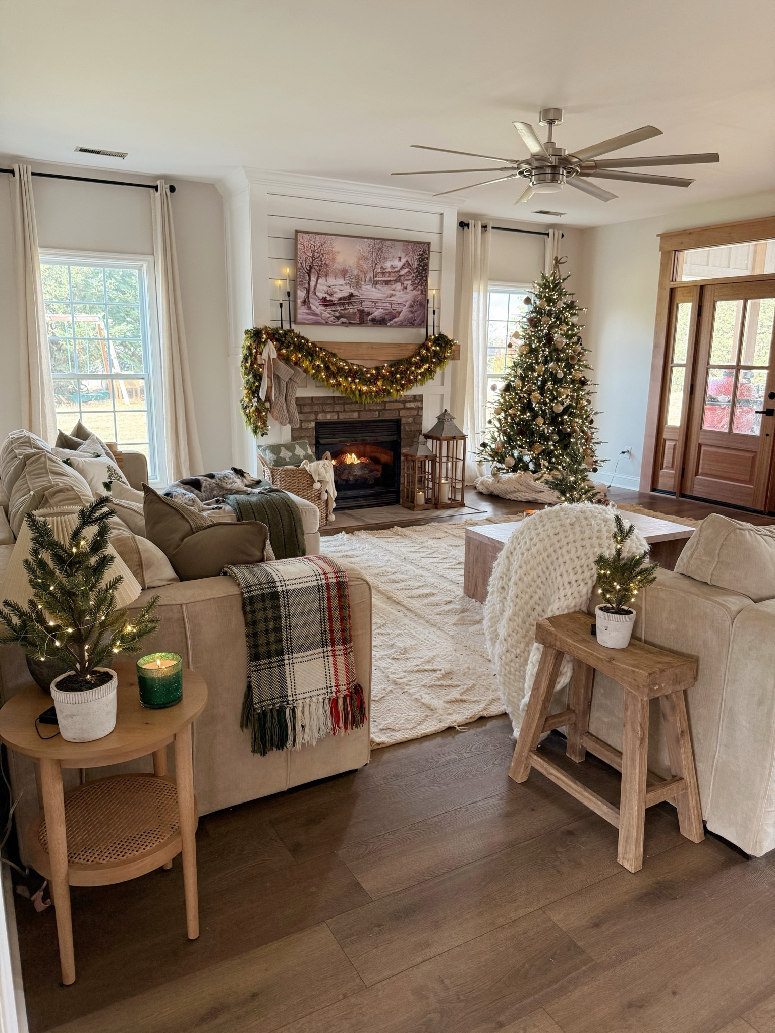 Christmas living room!🎄
