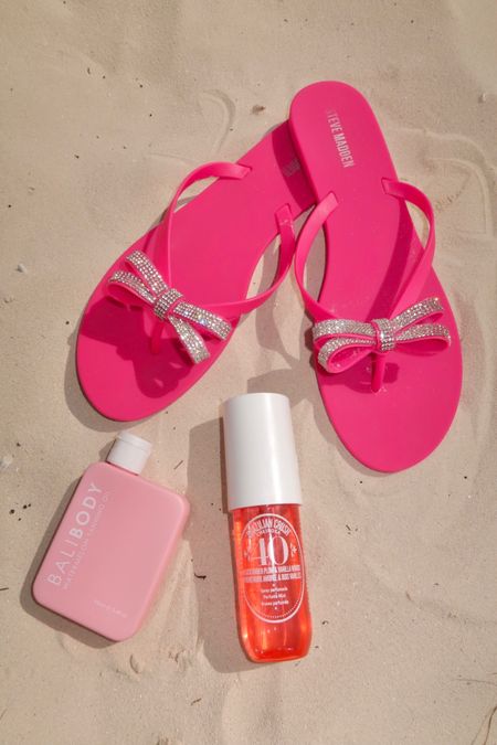 Pink beach essentials 🩷🌸

#LTKbeauty #LTKswim #LTKtravel