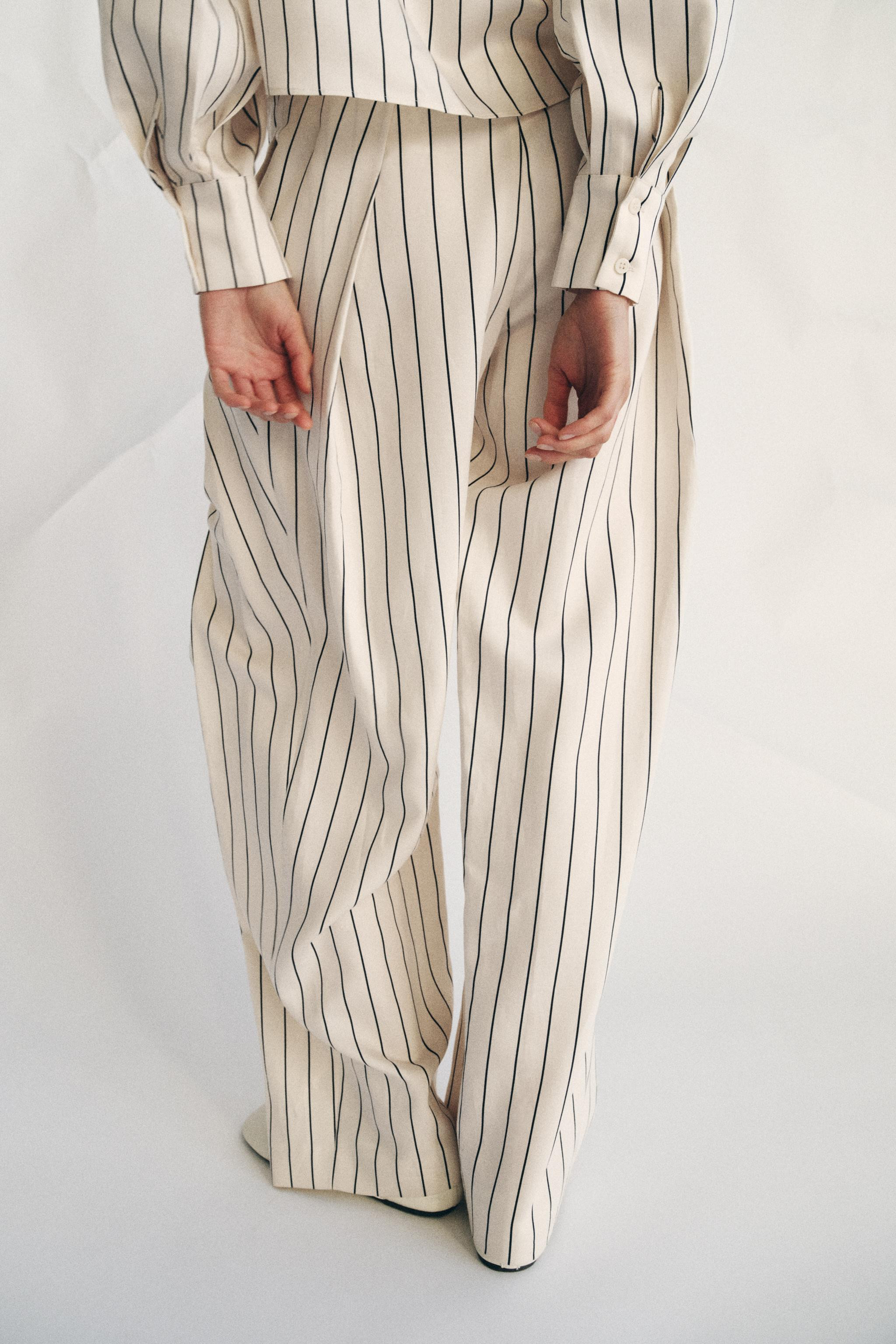 STRIPED PLEATED PANTS ZW COLLECTION | Zara US