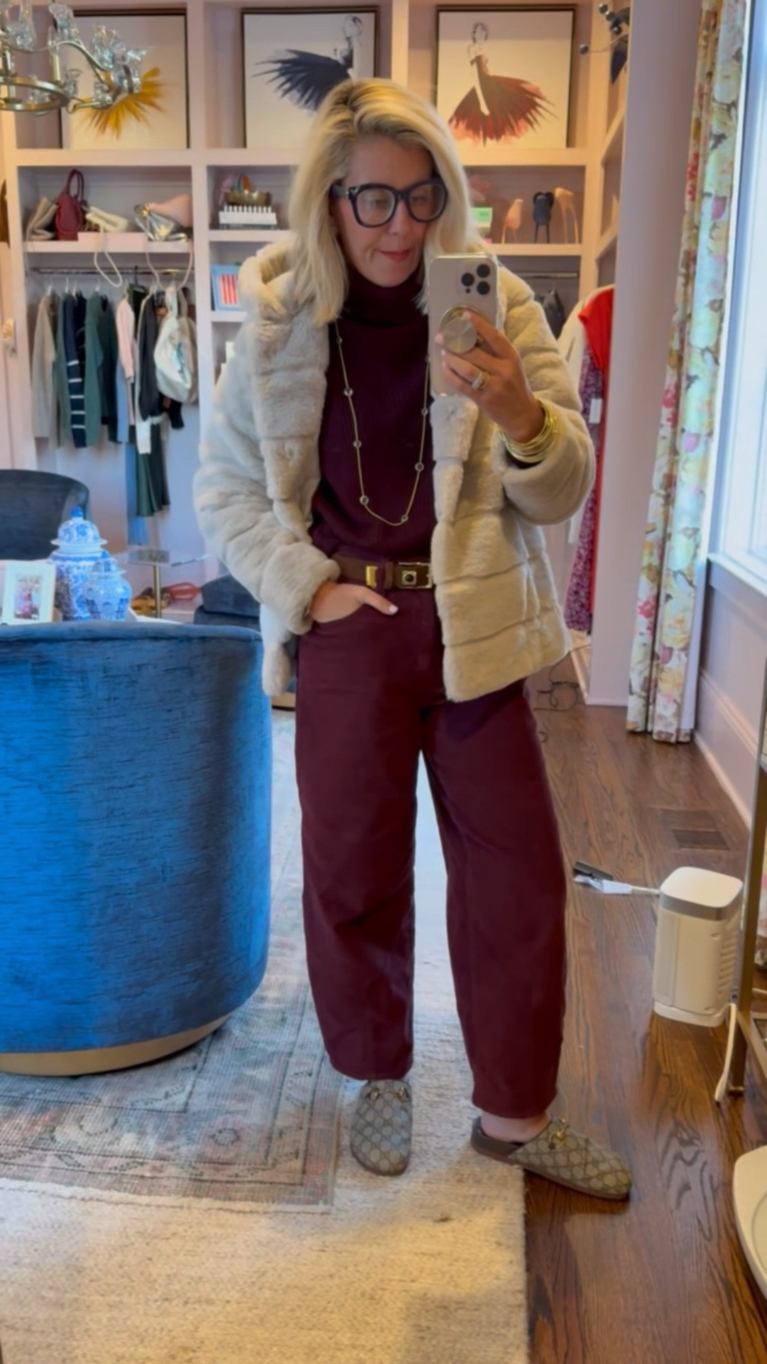 OOTN….headed out for meetings on this cold morning in Nashville. This Quince coat is a must!! So soft and warm! 



#LTKmomlife #LTKgrwm #LTKootd