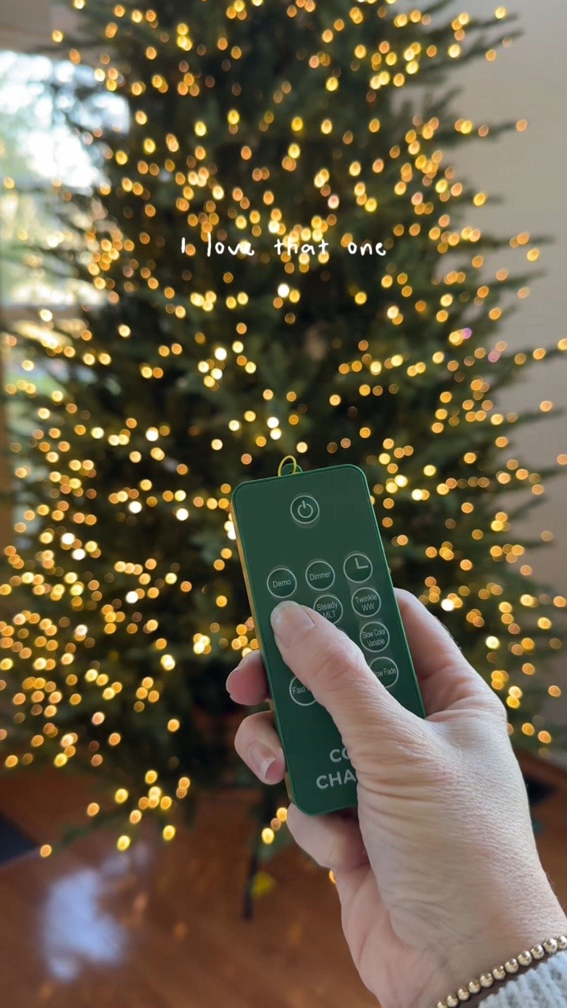 The viral grand duchess tree is actually worth the hype!! I can now confirm it’s beautiful in person and so easy to setup 

#LTKSeasonal #LTKHoliday #LTKHome