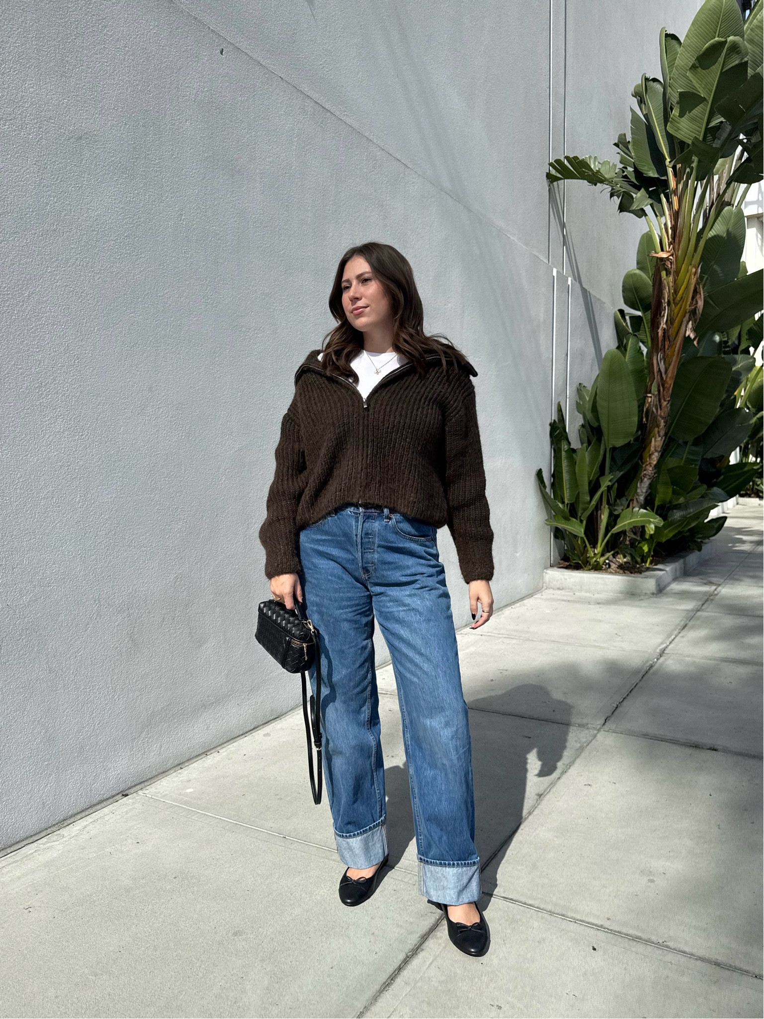 My go-to coffee outfit 

#LTKSaleAlert #LTKWorkwear #LTKFindsUnder100