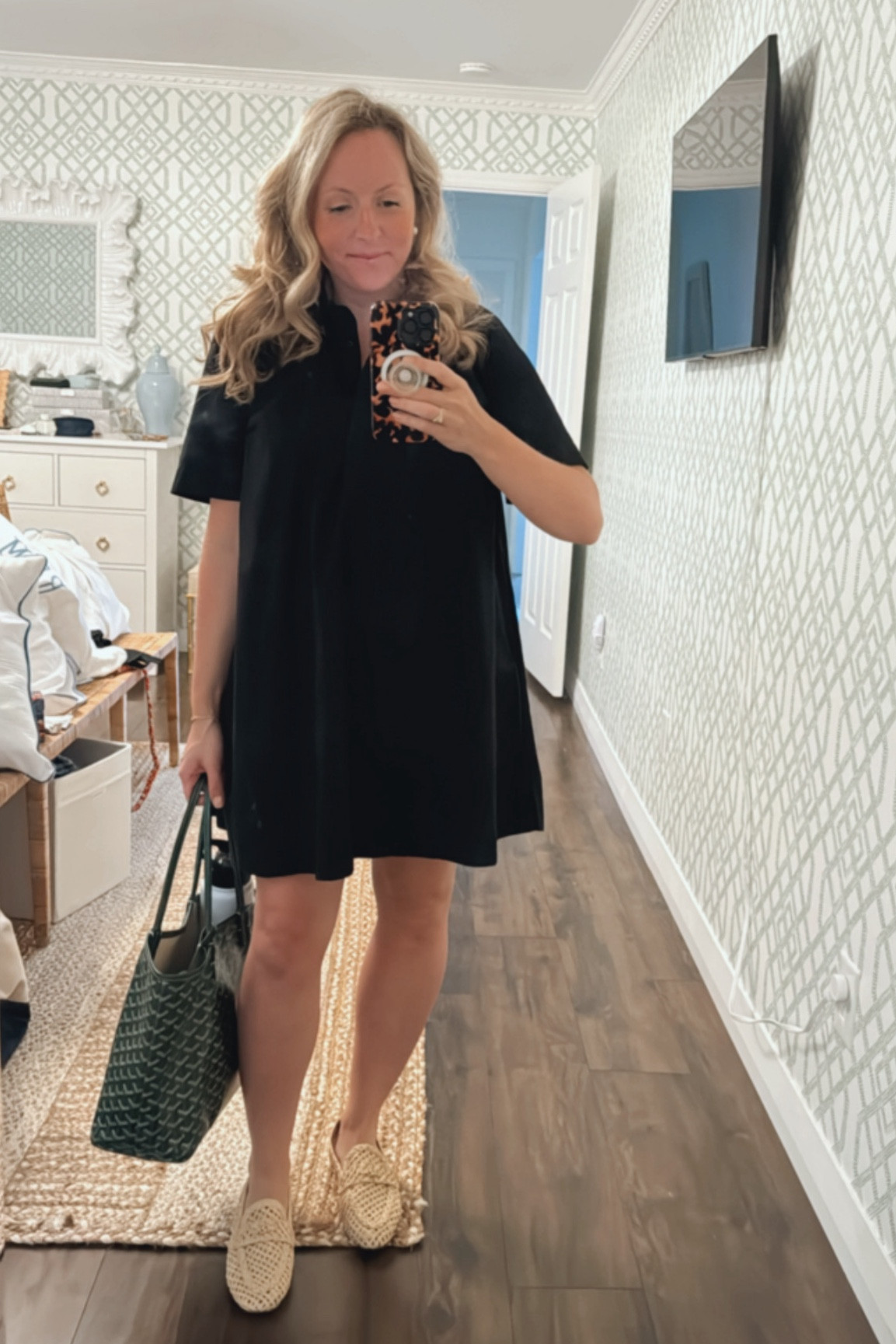 I’m in the petite medium! Still super tenty! 