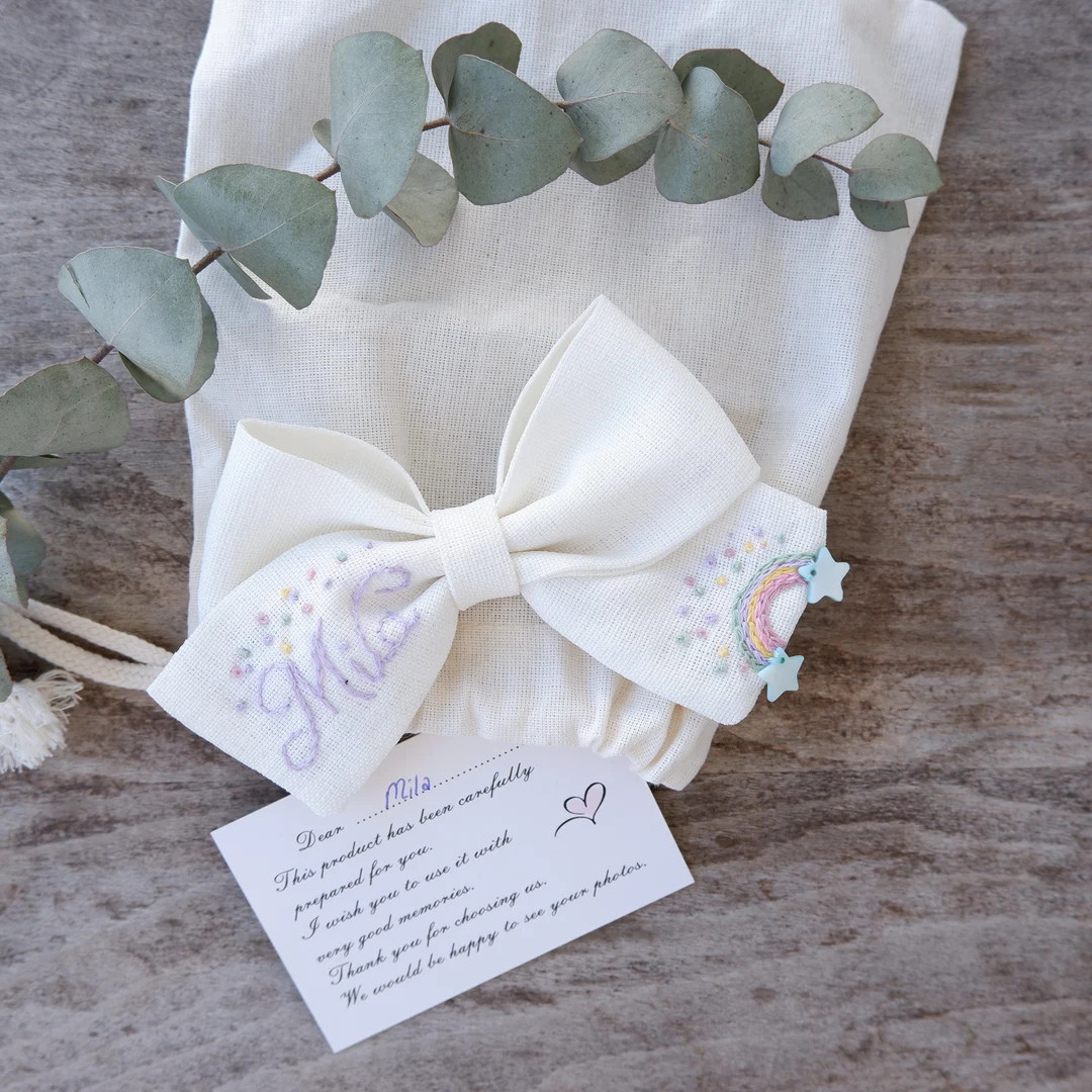 Hand Embroidered Bow ,Embroidered hair clip,  Custom Name Hand Embroidery bow, Bows for Girls ,Ba... | Etsy (US)