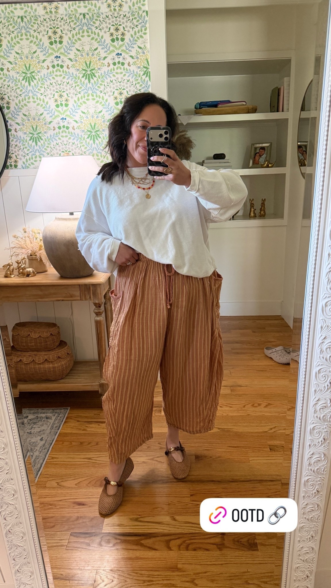 Comfy and cute ootd as a midsize mama of 2! We love an elevated casual fit 🤌🏼🤌🏼🤌🏼

#LTKBeauty #LTKootd #LTKMidsize