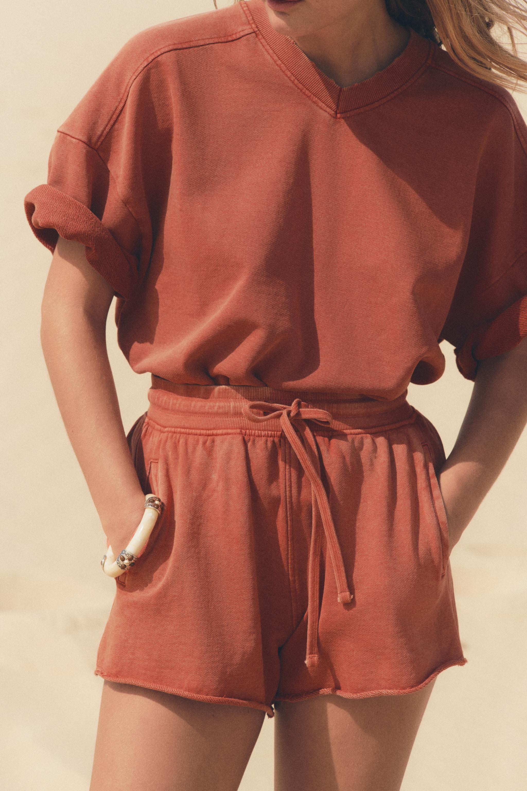 WASHED-EFFECT PLUSH SWEATSHIRT | Zara UK