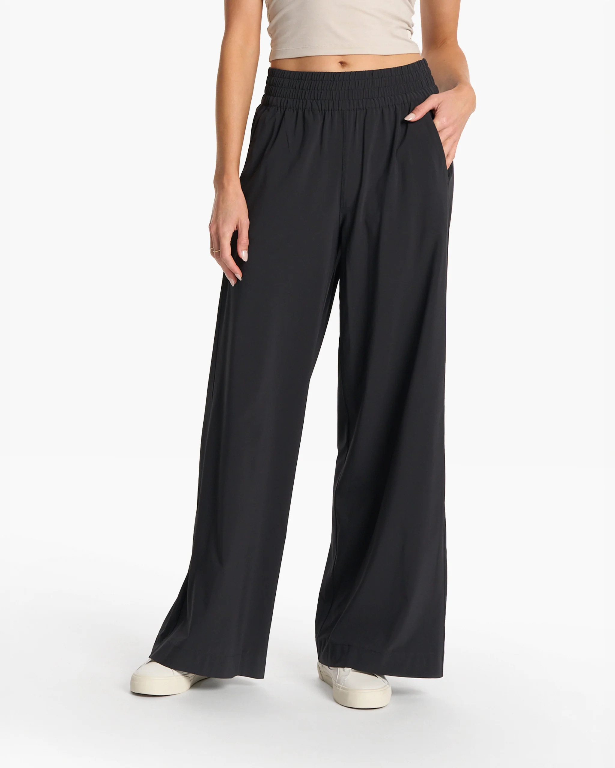 Villa Wideleg | Black Lightweight Wide Leg Pants | Vuori | Vuori Clothing (US & Canada)