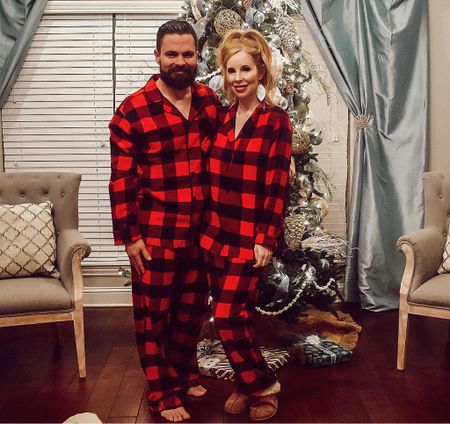 Holiday style, Christmas pajamas, Christmas outfit, gift ideas 

#LTKSeasonal #LTKHoliday #LTKGiftGuide