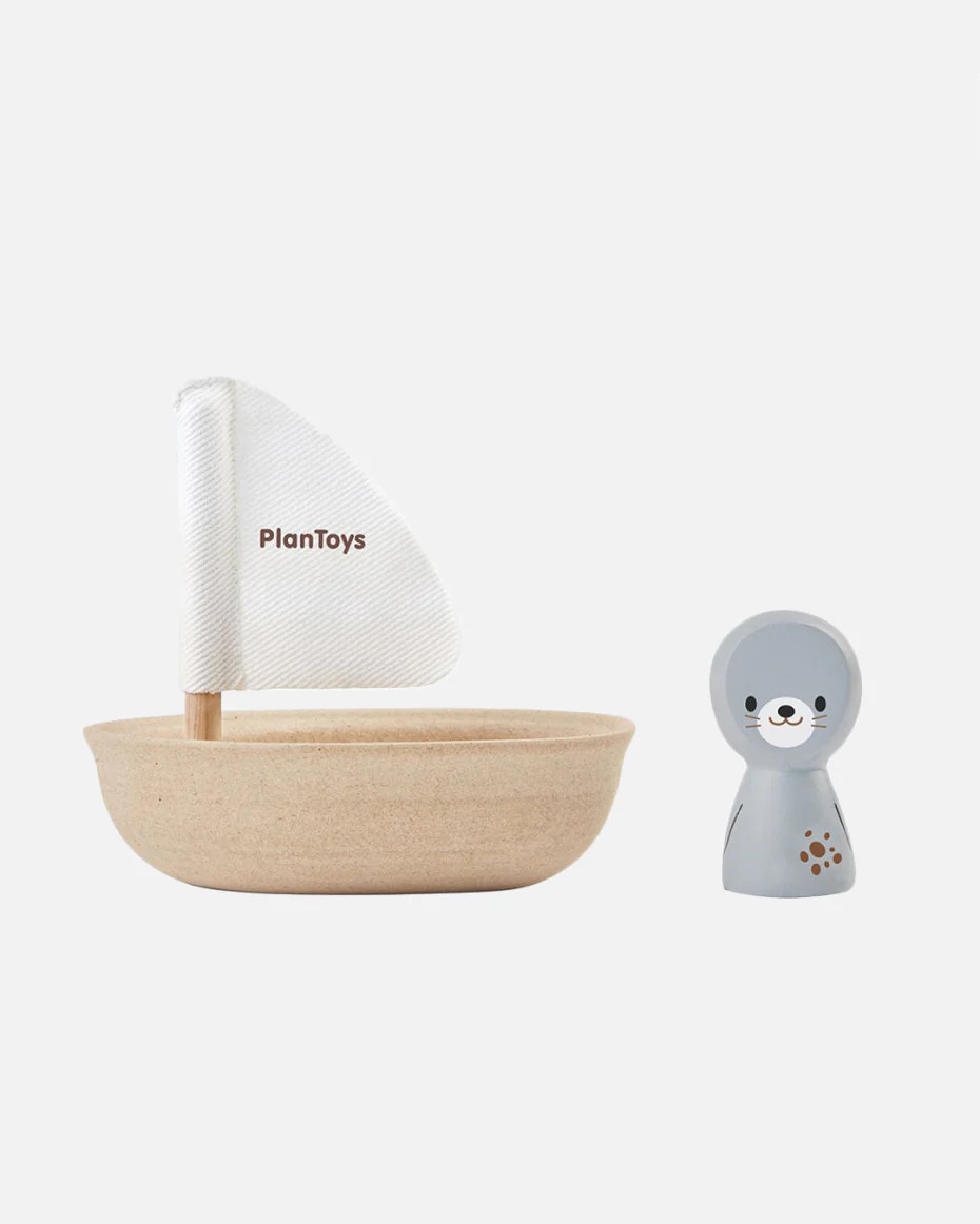 Seal Sailing Boat | Lalo