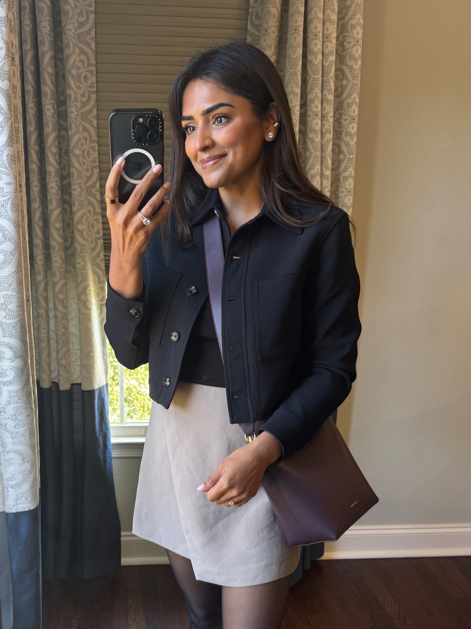 Love this cropped jacket from Aritzia ! So versatile and easy to style with any look!