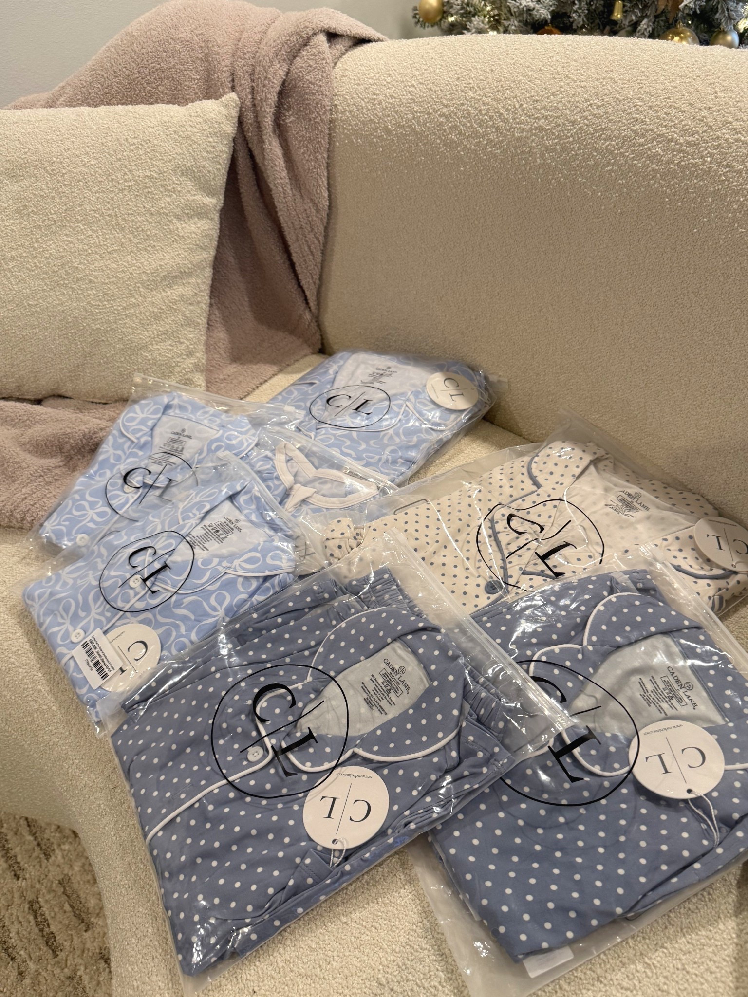 The coziest and CUTEST!!!!! Shop these Mommy & Me pjs from Caden Lane! 😍💙❄️🎄 #LTKMom #LTKbaby #LTKChristmas #LTKChristmasPjs #LTKtoddler #LTKmatchingpjs #LTKMommyAndMe #CadenLane

#LTKmomlife #LTKGiftGuide #LTKHoliday