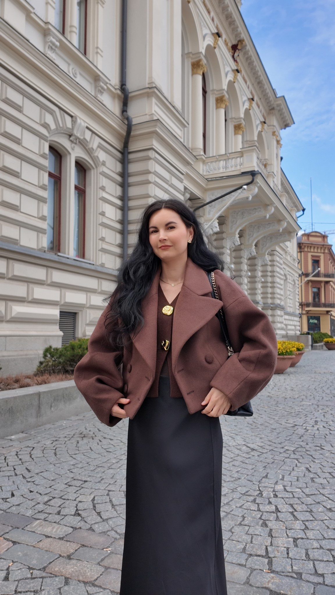 Chocolate brown 🤎🍫

12% off from Commense
evitachoo_12

#LTKSeasonal #LTKPetite