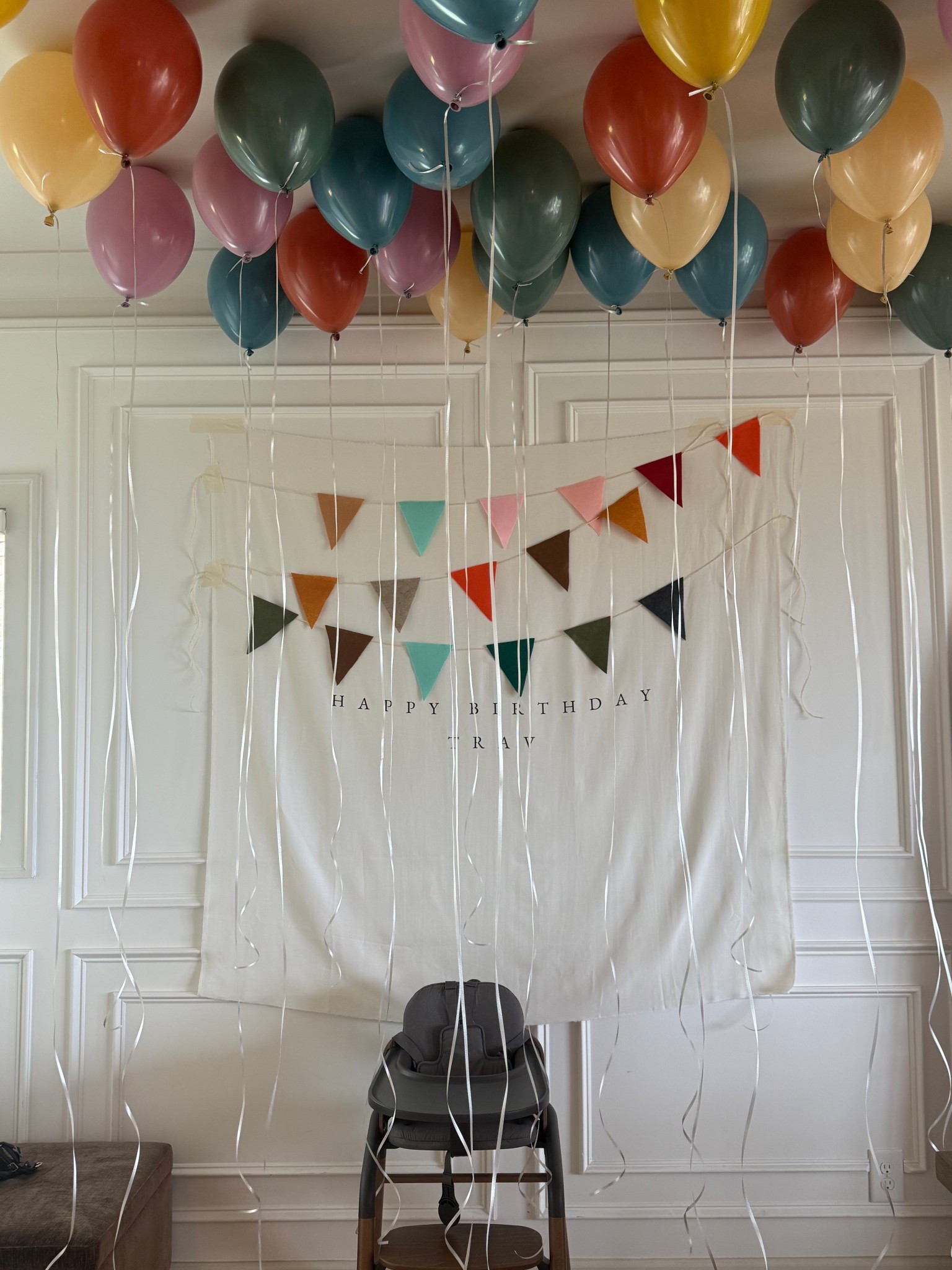 TRAVS 1st BIRTHDAY DECOR 