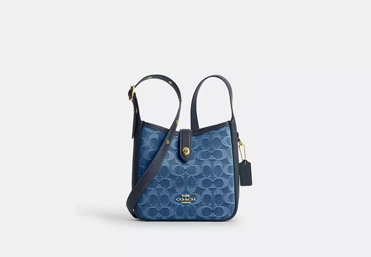 Coach Outlet Hadley Mini Crossbody Bag In Signature Denim - Blue, Size: Medium | Coach Outlet US