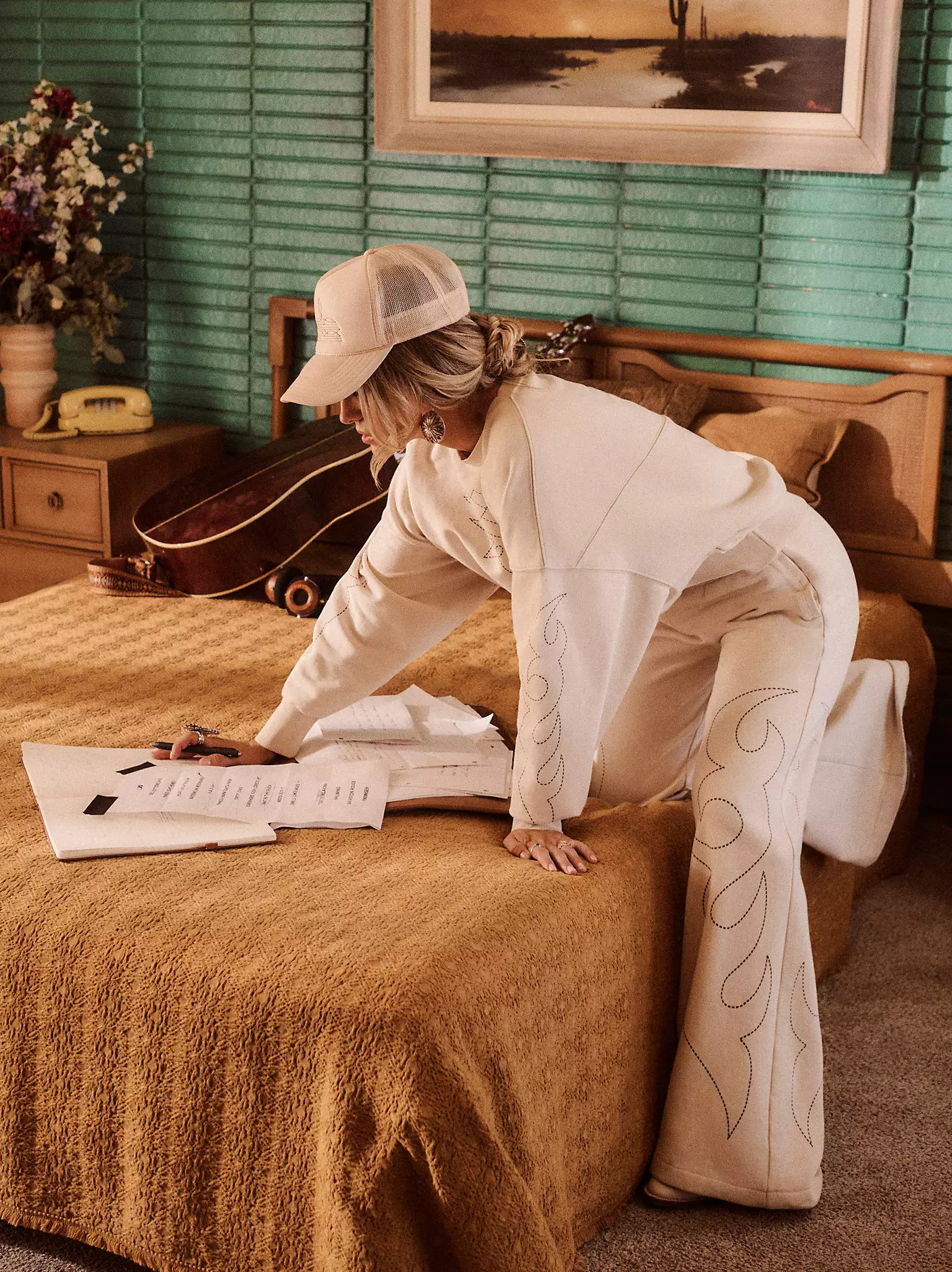 Lainey Wilson x Wrangler Cowboy Sweatpants | Wrangler