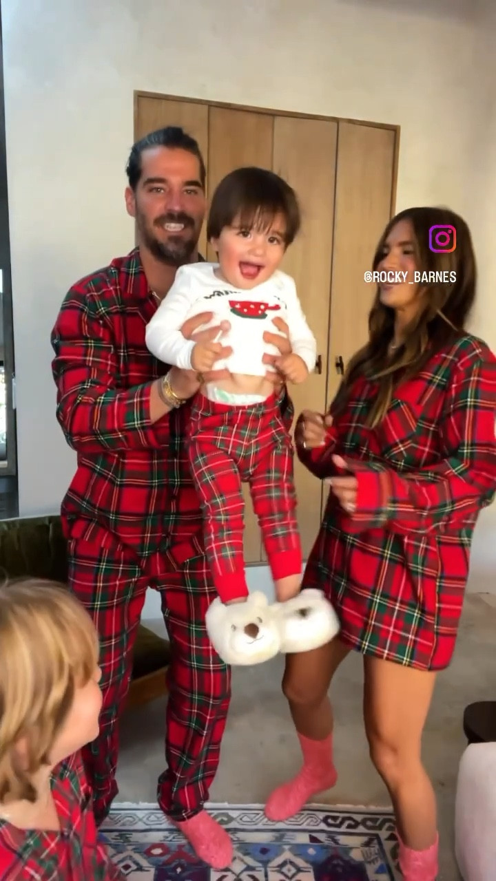 Turning Old Navy pajamas into a glam fit!

#LTKstyletip #LTKfindsunder50 #LTKfamily