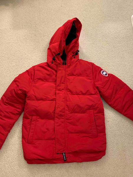 Canasa goose jacket coat dhgate 

#LTKSeasonal #LTKunder100 #LTKsalealert