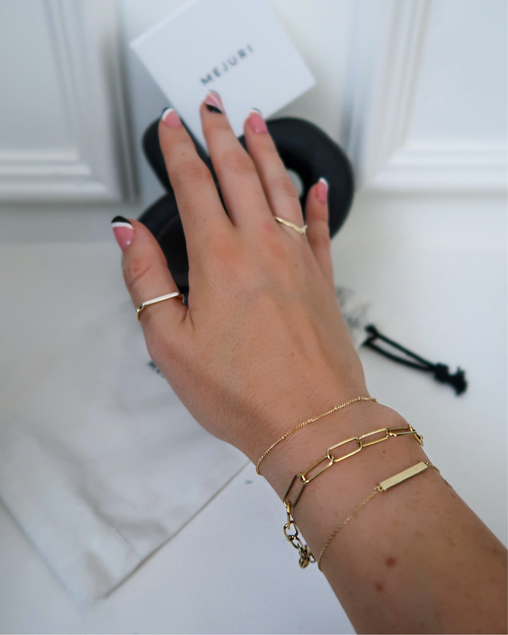 Gold on sale bracelet mejuri