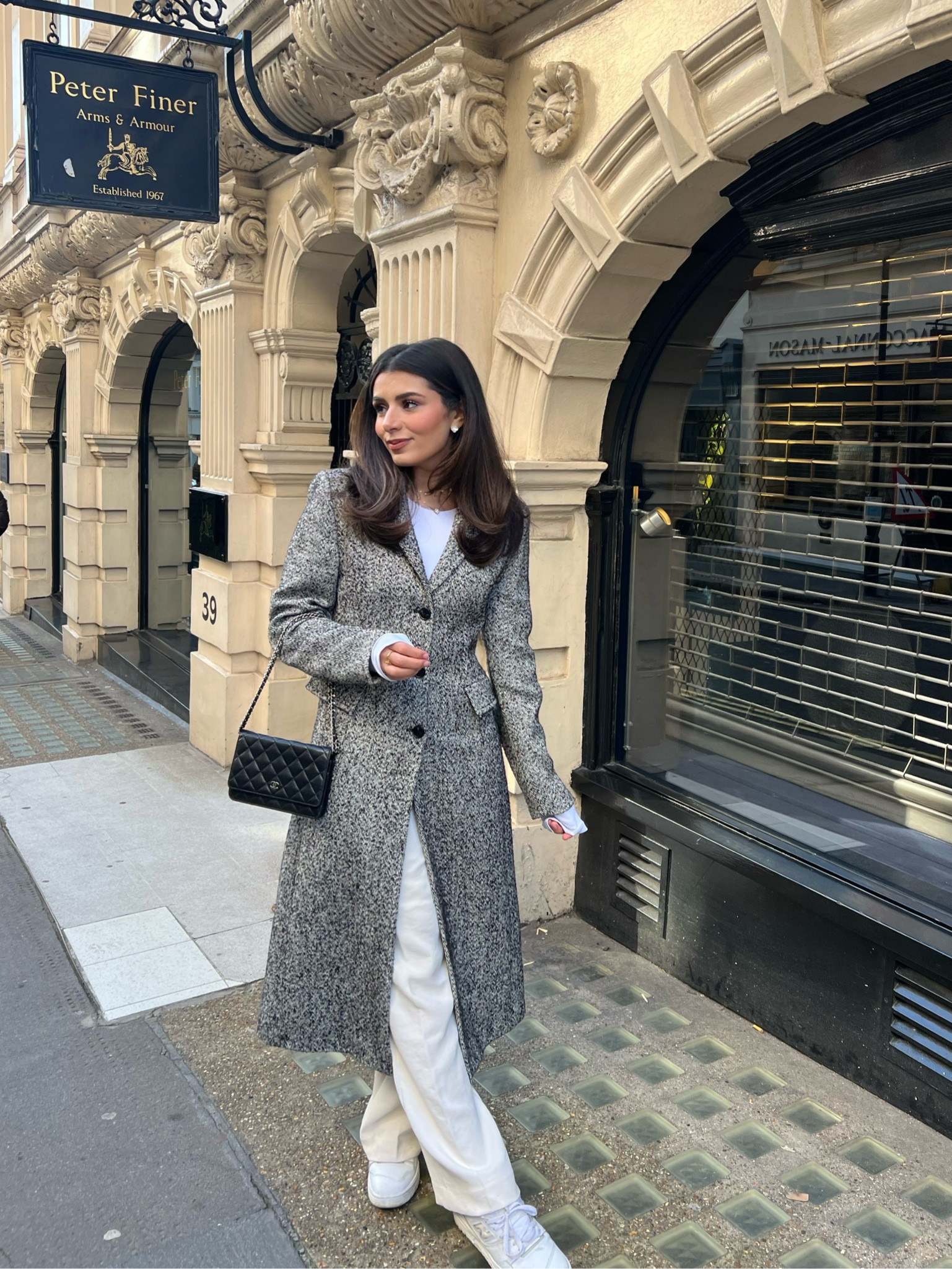 Grey outfit, grey coat, casual look, chic style, classy outfit #sarahnaja #classyoutfit #styleinspo #outfitideas 
 #ltku #ootd #ltkfit #ltkfind #ltkstyletip #ltkeurope


#LTKunder100 #LTKunder50 #LTKSeasonal