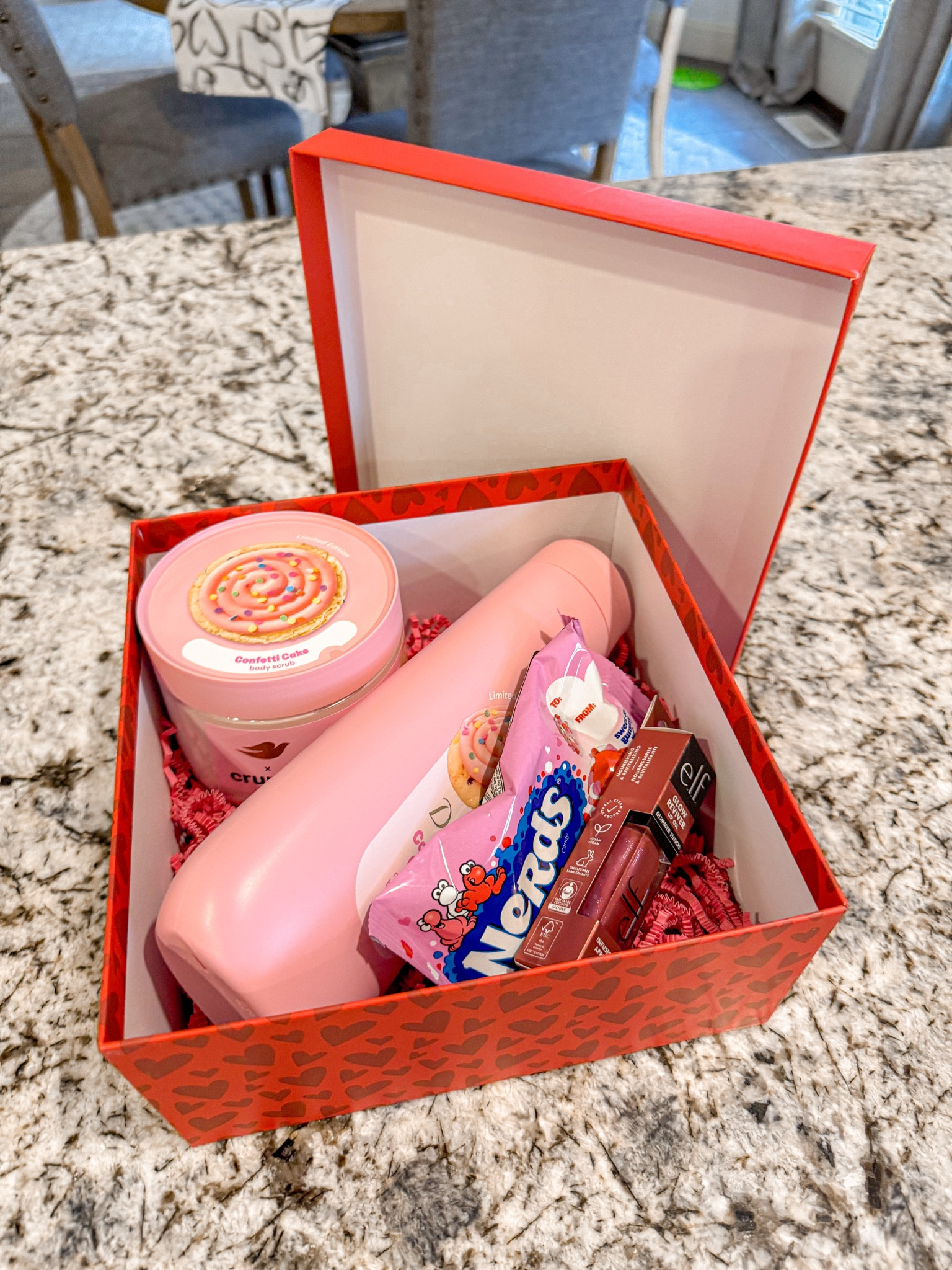 Valentine’s Day gift idea! Gift box, Crumbl body wash dove, candy, lip gloss, makeup, Valentine’s Day for her, for kids, for teen girl #valentinesgift #valentinesday #giftidea #giftforher #valentinesdaygift



#LTKMostLoved #LTKGiftGuide #LTKSeasonal