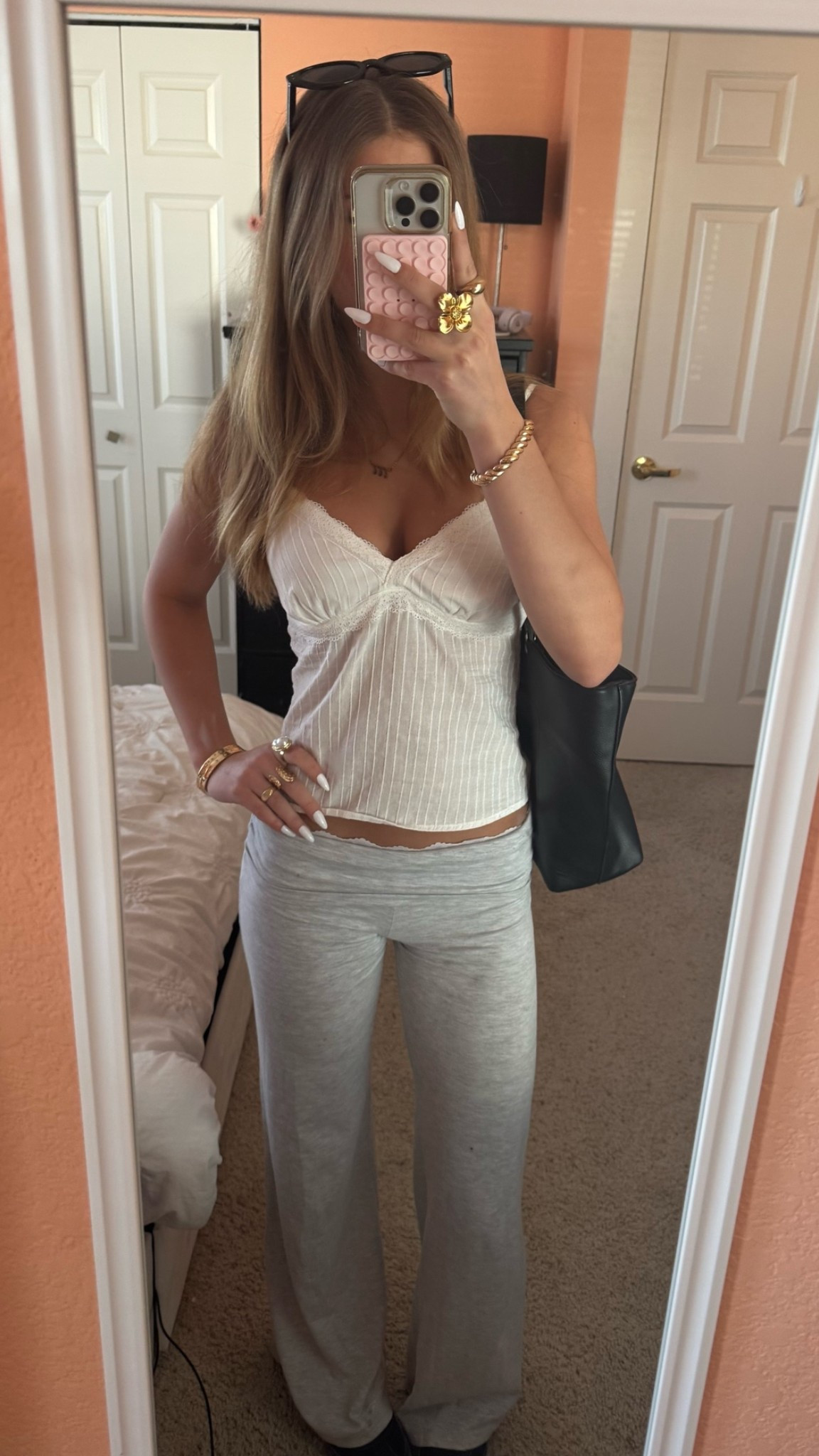 cute basic spring outfit for school

#LTKootd #LTKgrwm #LTKSeasonal
