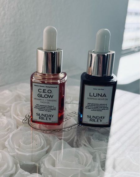 Favorite face oils🩷
Vitamin C for morning and Luna for nights ☀️🌙

My fav Sunday Riley skincare 🥰