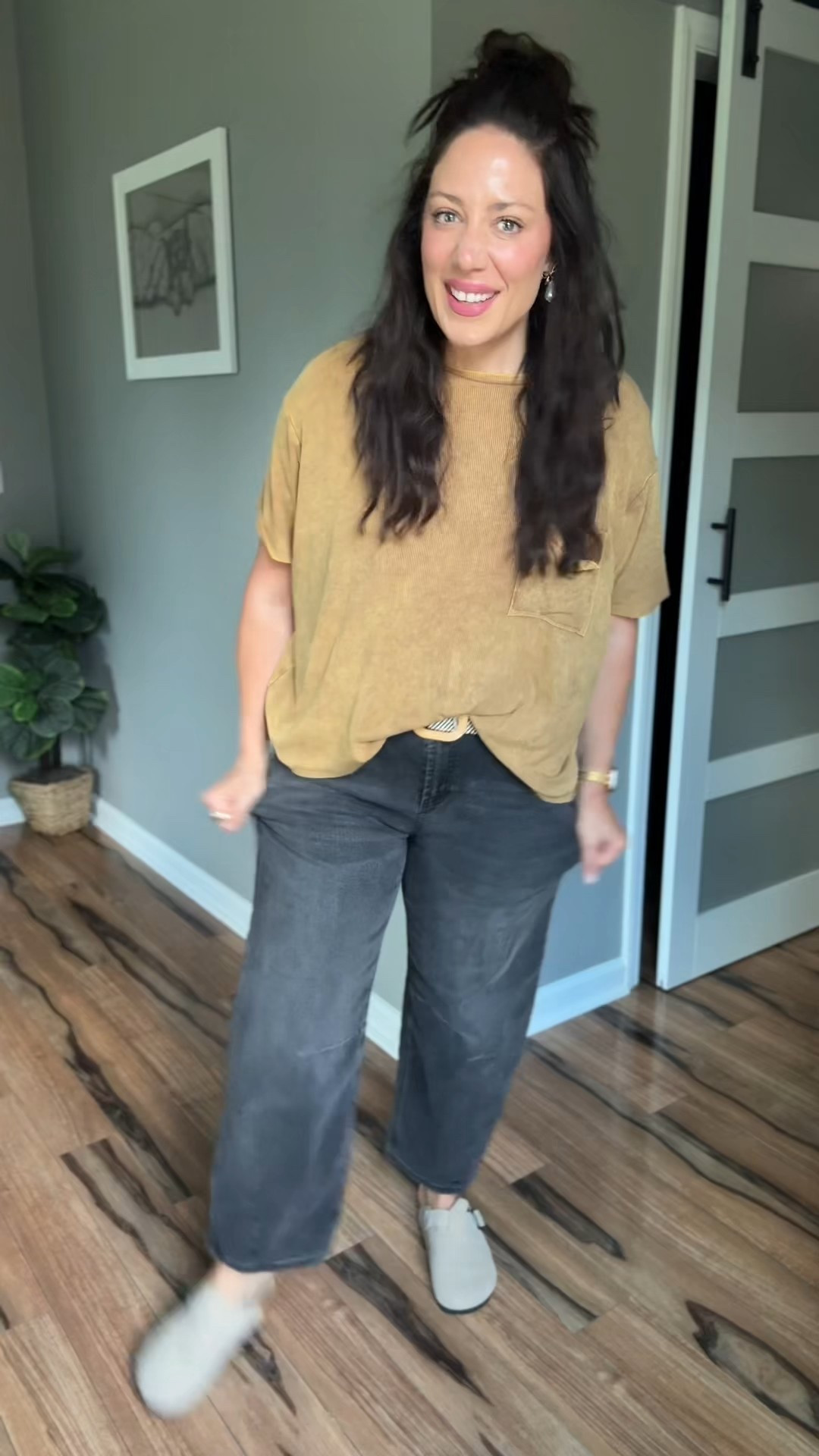 Baggy stretchy denim jeans. Affordable, slightly cropped on my 5’8” frame. 

#barreljeans #jeans #stretchyjeans #baggyjeans #curvyjeans

#LTKStyleTip