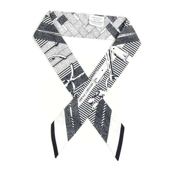 HERMES Silk Twilly Mors a Jouets Chemise Marine White | Fashionphile