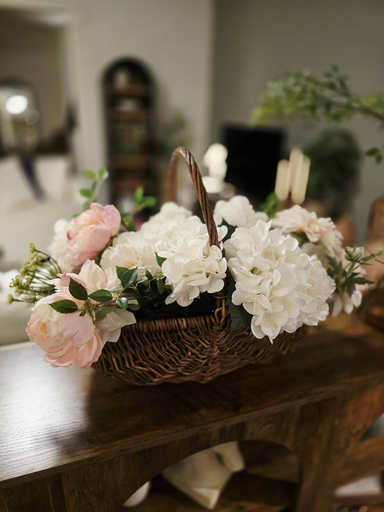 SPRING has officially sprung in here 🌸 

 #LTKSeasonal #LTKHome