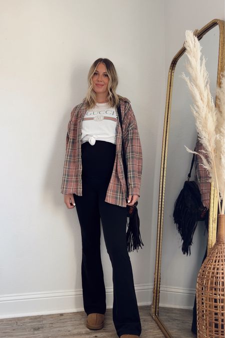 I’m wearing a small tall in the flare leggings (inseam 34.5”)

Large in the graphic tee: code: MACYMALONEE gives you a discount at checkout 

Wearing a large in the plaid button down 