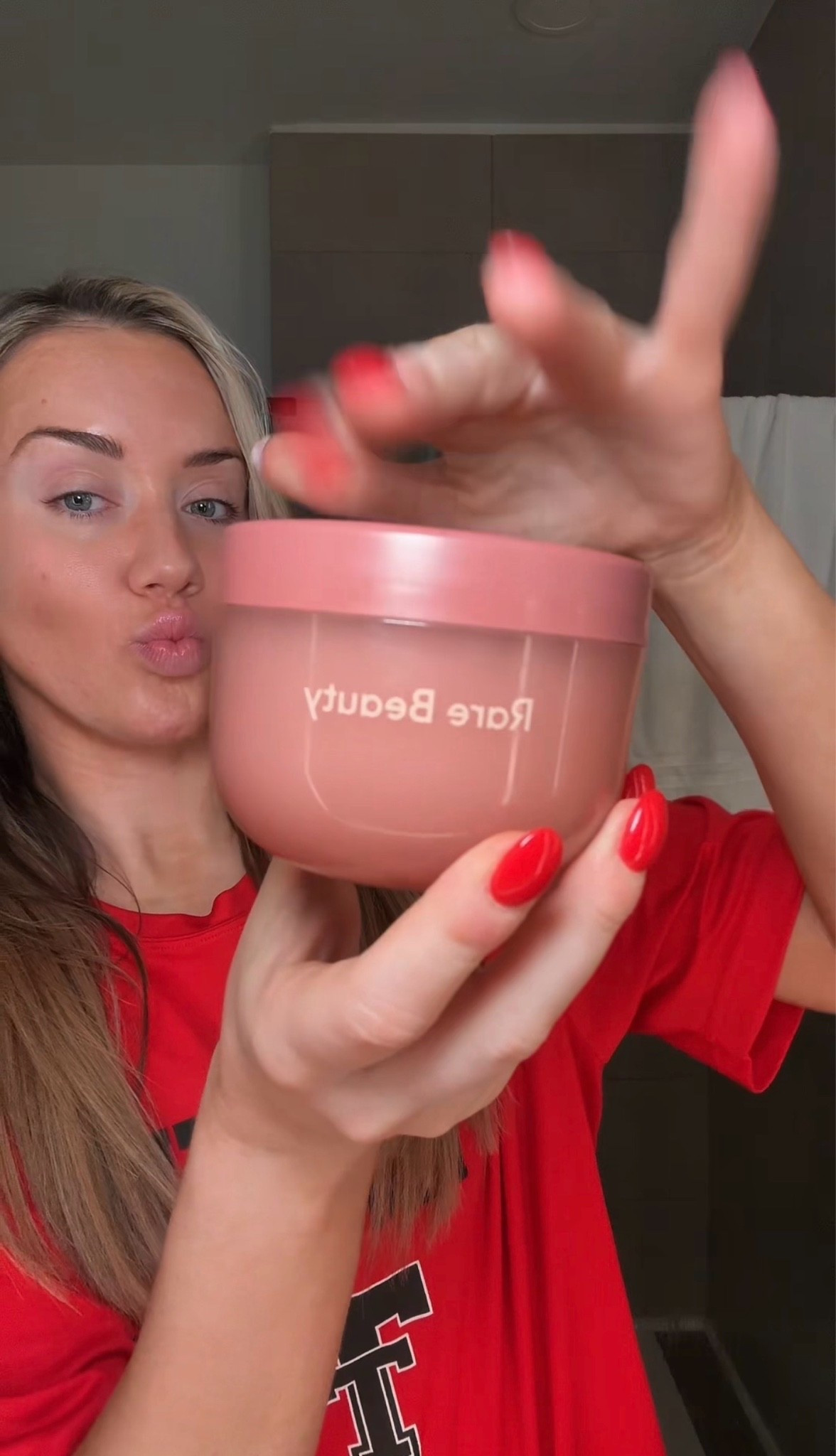 Body lotion that smells heavenly 🤩🙌 #rarebeauty