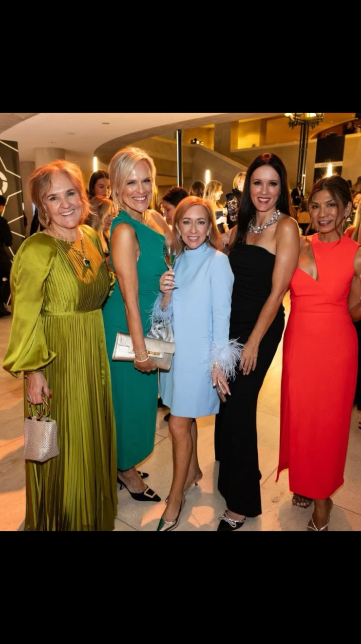 1st ever walk on the red carpet✨! Attending the LTKCon this year was such an honor and privilege! I spent a few days learning from the best of the best and cultivating new friendships with amazing women that share the same passion I do. Learning, growing & being stretched to dream bigger.

Here is a glimpse at the Awards Night. I wore this exquisite dress with feather sleeves. For size reference, I’m wearing an XXS & did not do any alterations. 



#LTKParties #LTKStyleTip #LTKCon