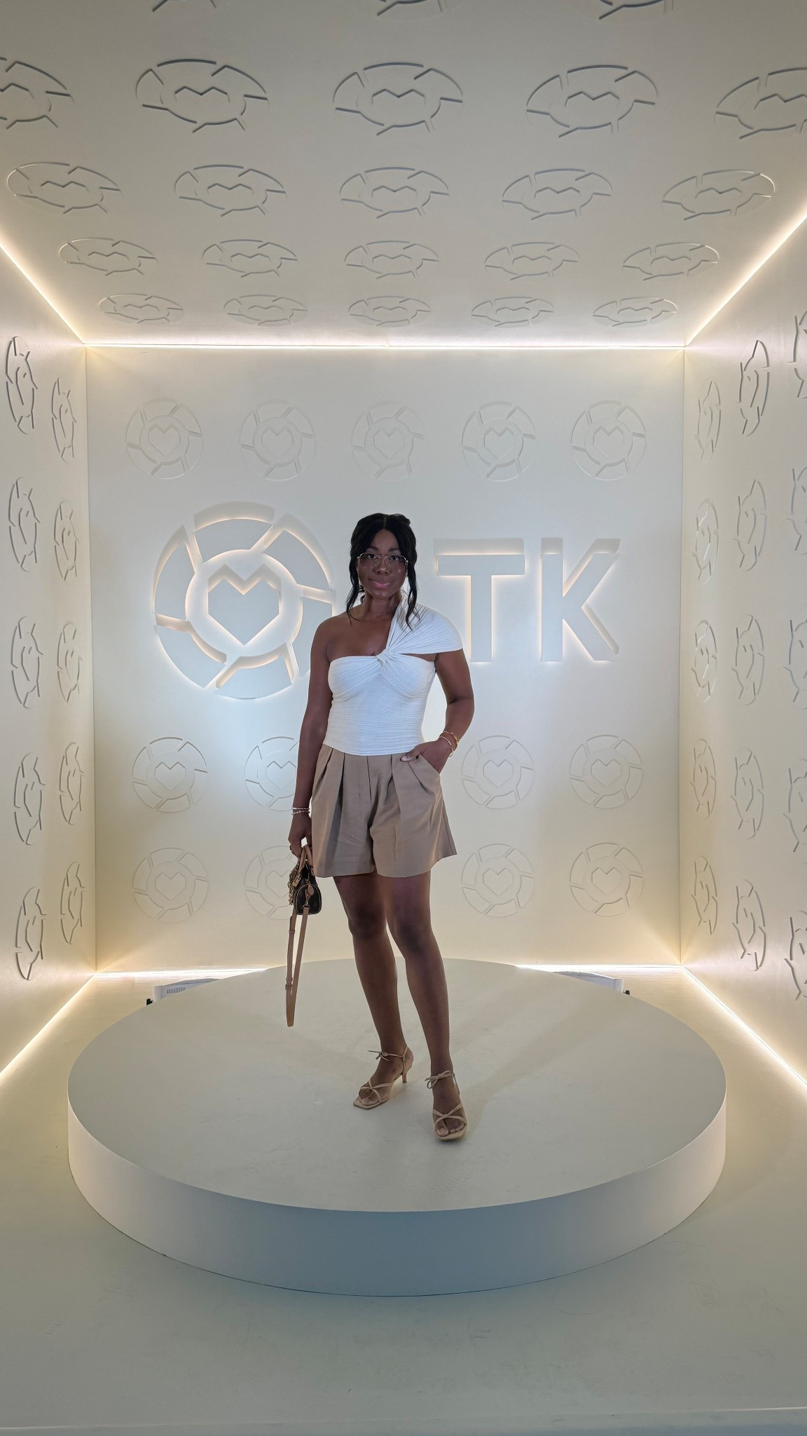 Today’s outfit! The shorts are perfect for fall. 

#LTKStyleTip #LTKCon #LTKFindsUnder100