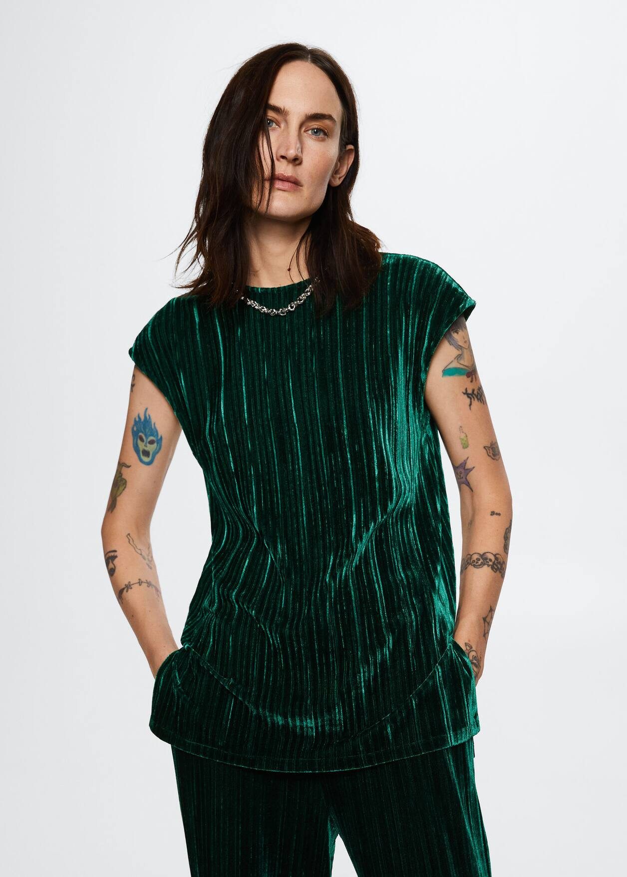 Velvet t-shirt -  Women | Mango USA | MANGO (US)