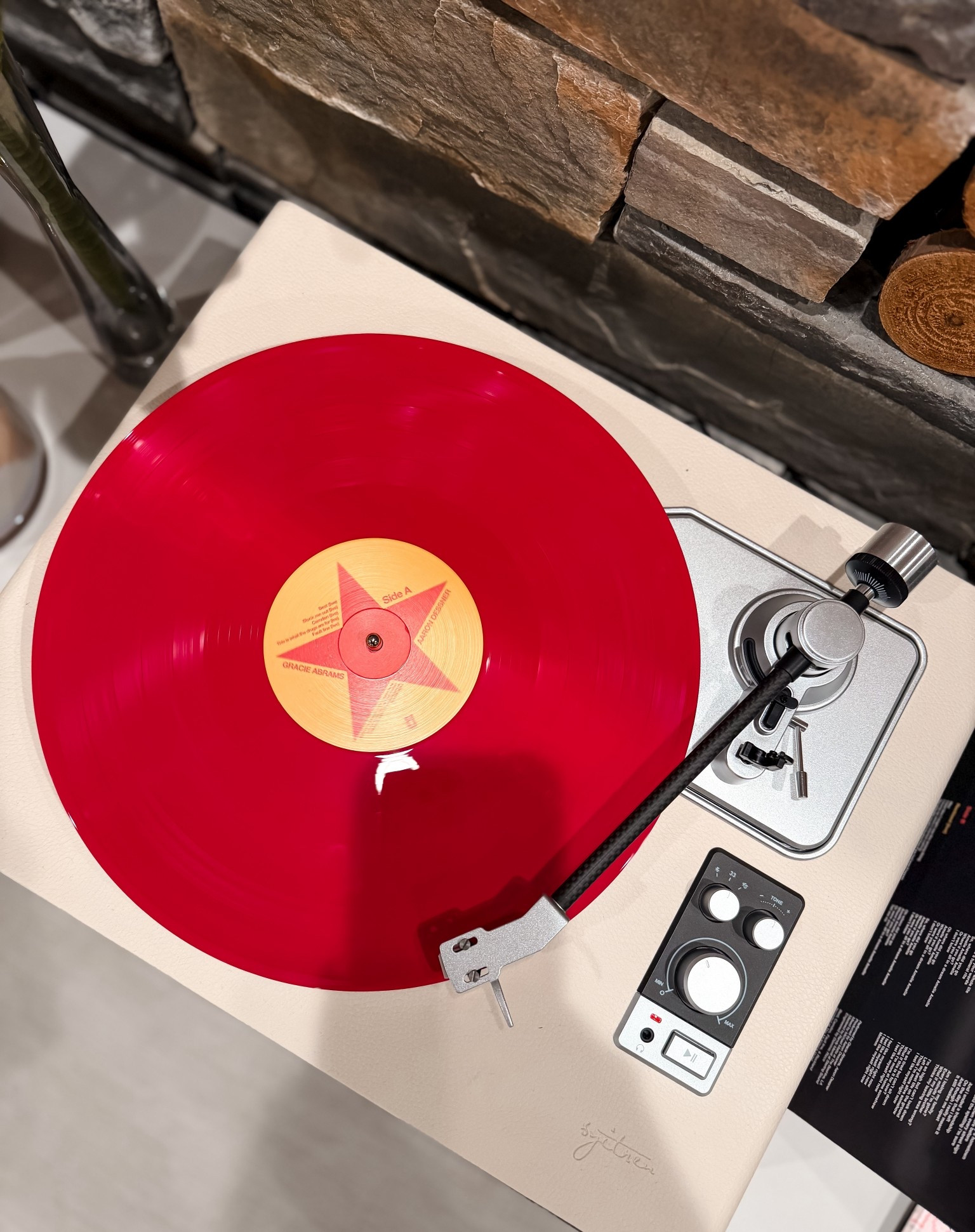 Gracie Abrams vinyl record with Aaron dessner music 
Indie vibes and pop songs 
Acoustic set records 