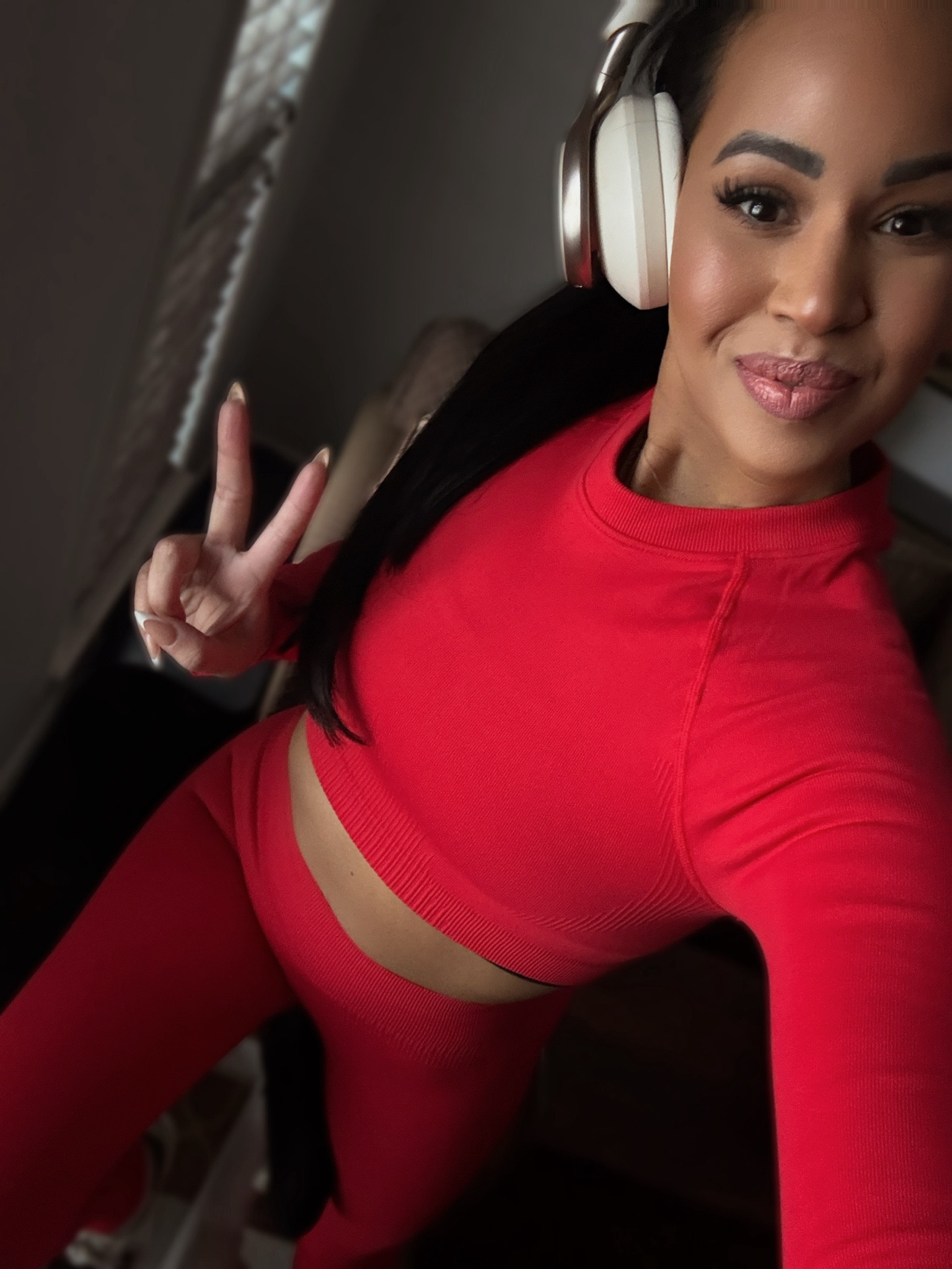 Another great Amazon workout set! Wearing an xs in this set! Very good quality. 