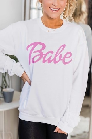 Babe White Graphic Sweatshirt | The Pink Lily Boutique