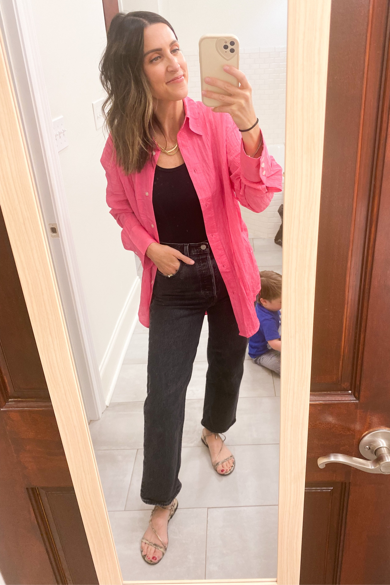 Love this pink button up! Fabric is PERFECT for warmer weather! I also have it in the black & white stripe. It’s really oversized. Wearing XS  