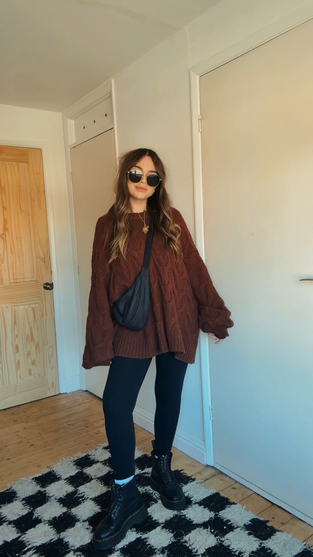 the seasons change but it’s always the same songs on repeat.

Doc martens, sweater, jumper, oversized sweater, autumn outfits, autumn style, docs, leggings, chocolate brown

#LTKautumn #LTKuk