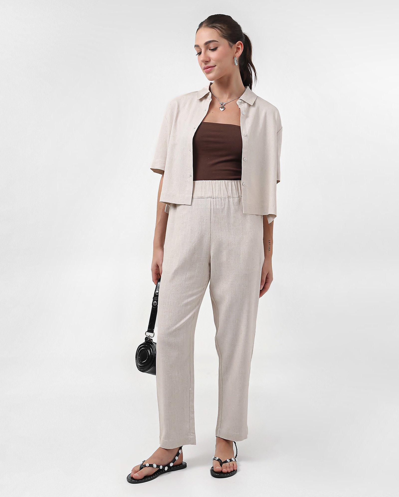 Calça feminina reta viscolinho com elástico - Bege Claro | Pool | Riachuelo (BR)