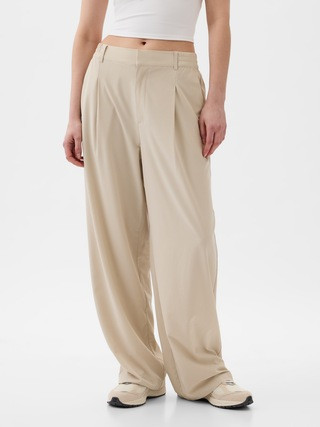 GapFit High Rise Runaround Trousers | Gap | Gap (CA)