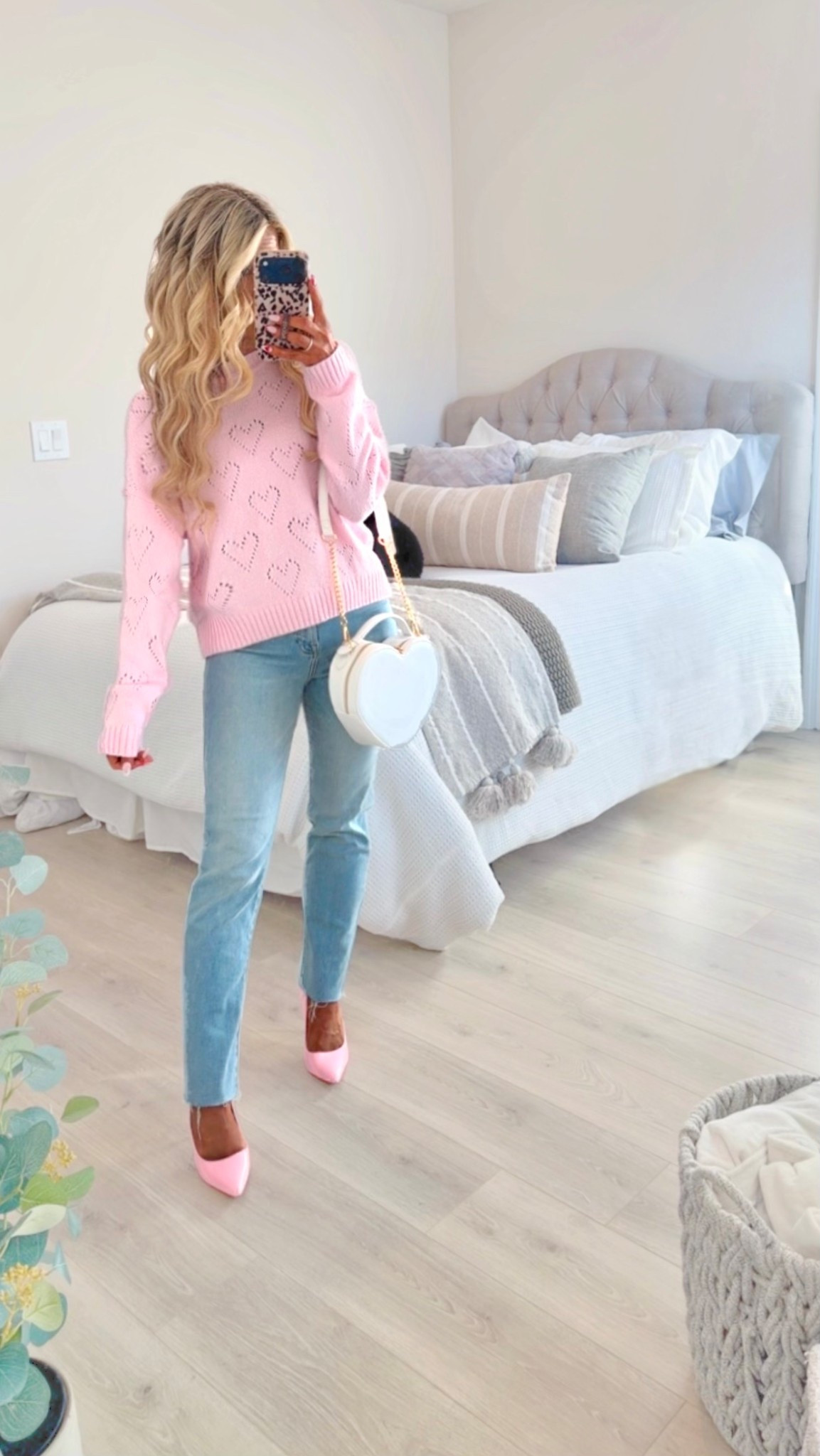 Valentine’s Day outfit styled with a heart sweater, highwaisted jeans, pink heels +￼a heart-shaped purse. 

Valentine’s Day sweater outfit, pink sweater, casual Valentine’s Day outfit, Galentine’s outfit, highrise jeans, straight jeans, Valentine’s Day date outfit 


#LTKootd #LTKValentine #LTKSaleAlert