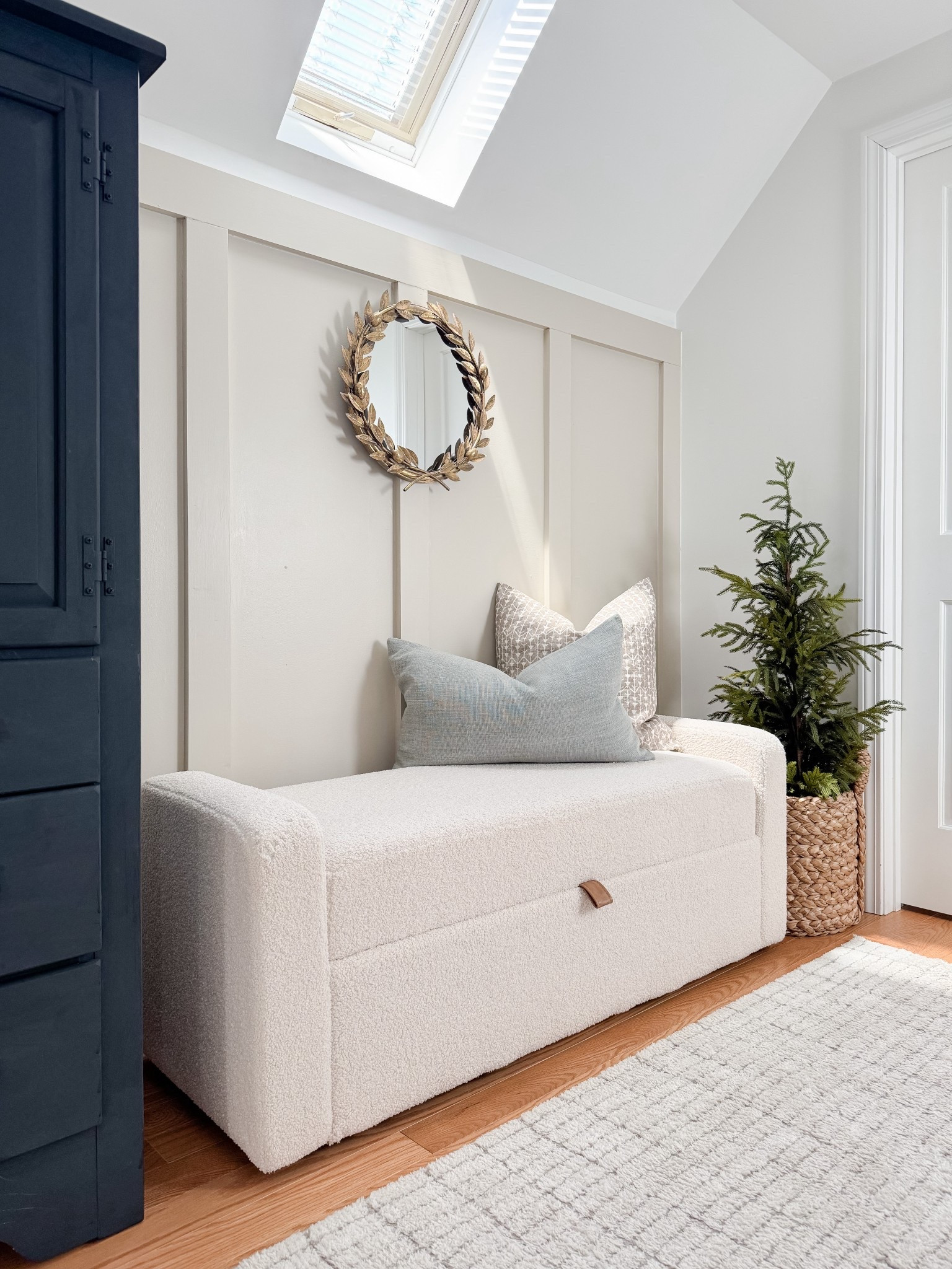 Coastal Hallway Decor

Amazon faux tree, Handwoven tote basket, Amazon decor, embroidered throw pillow, neutral throw pillow, cream storage bench, home decor, home styling, coastal home decor, sherricalnanhome

#LTKHome