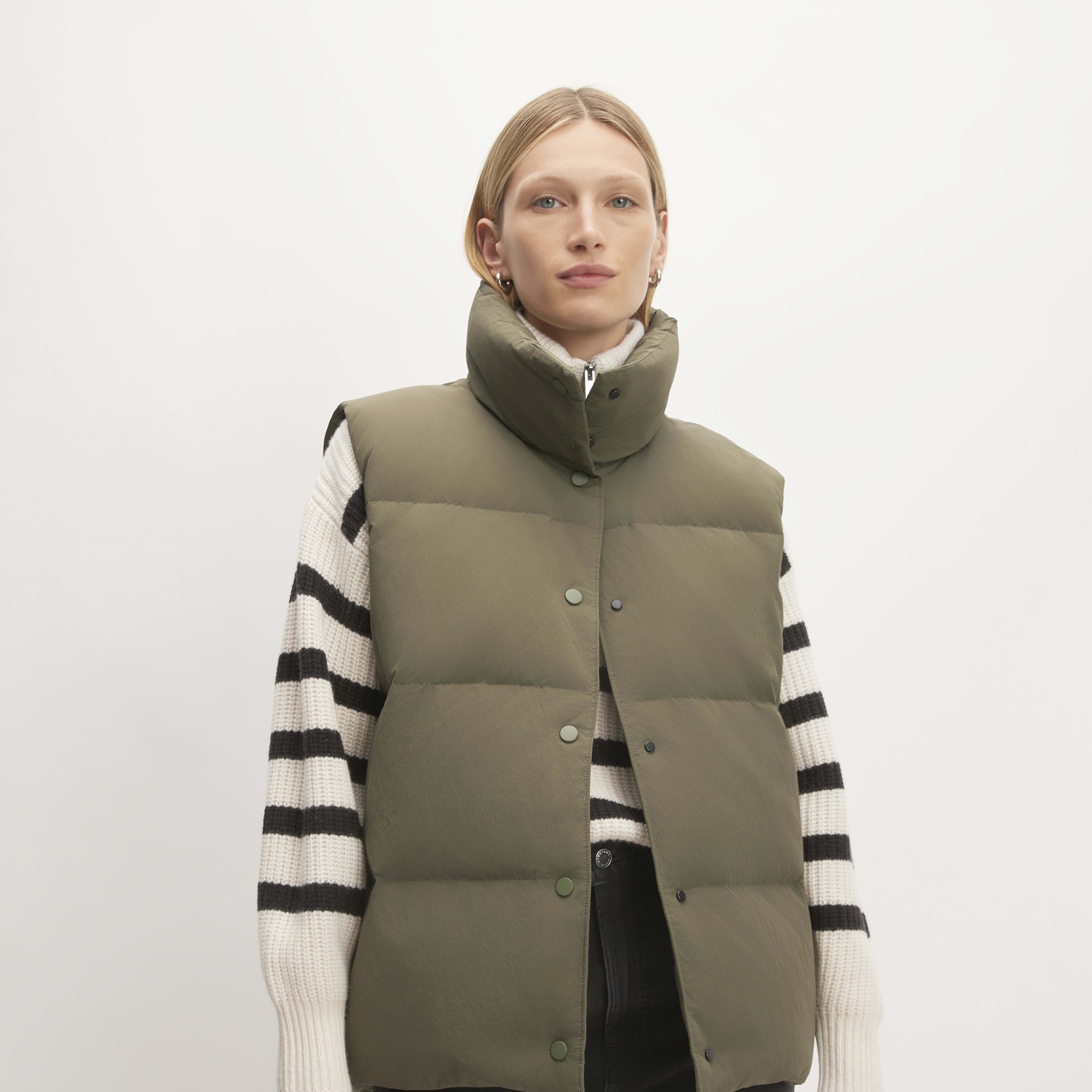 Women's Puffer Vest Coat by Everlane in Olive, Size XL | Everlane