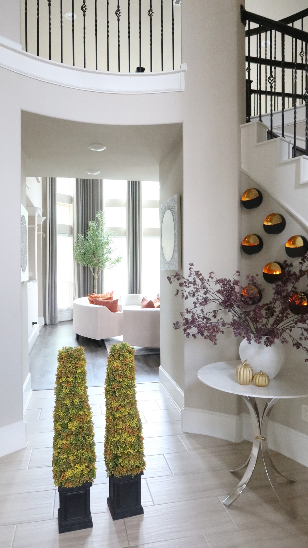 Shop the fall boxwood plants on sale

#LTKHome #LTKSaleAlert #LTKActive