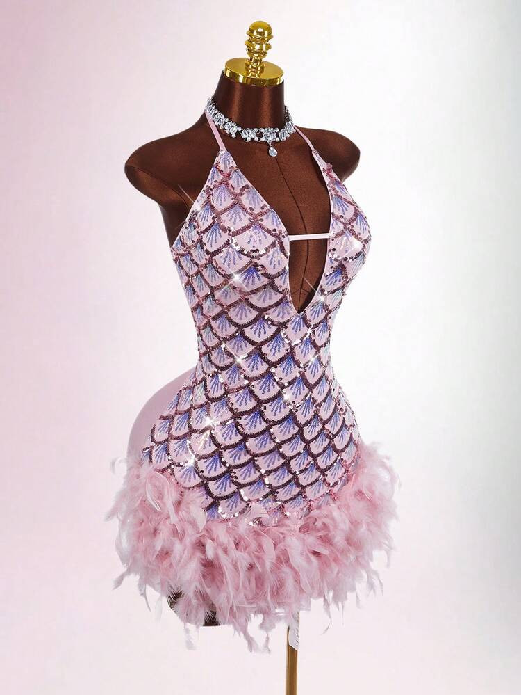 Amplova Party Dress Halloween Costumes Deep V-Neck Halter Sequin & Furry Patchwork Bodycon Mini D... | SHEIN