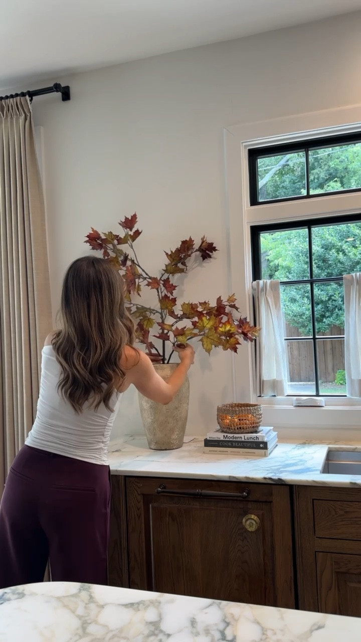 getting ready for fall by updating the faux florals and stems around the house 🍂

#LTKStyleTip #LTKHome #LTKSeasonal