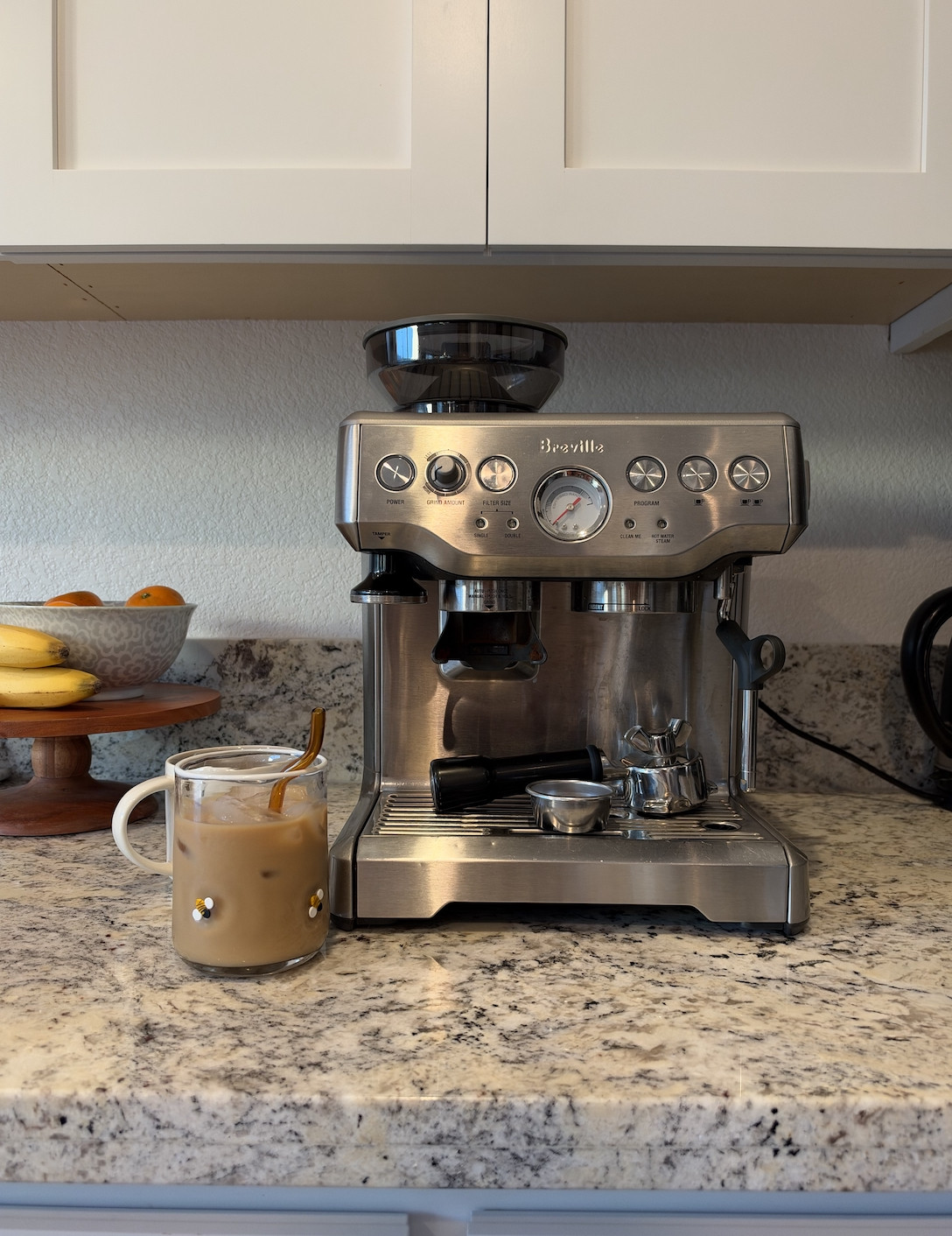 Bought this years ago and it’s worth every penny! 

Amazon finds, coffee finds, coffee machine, kitchen must have ￼