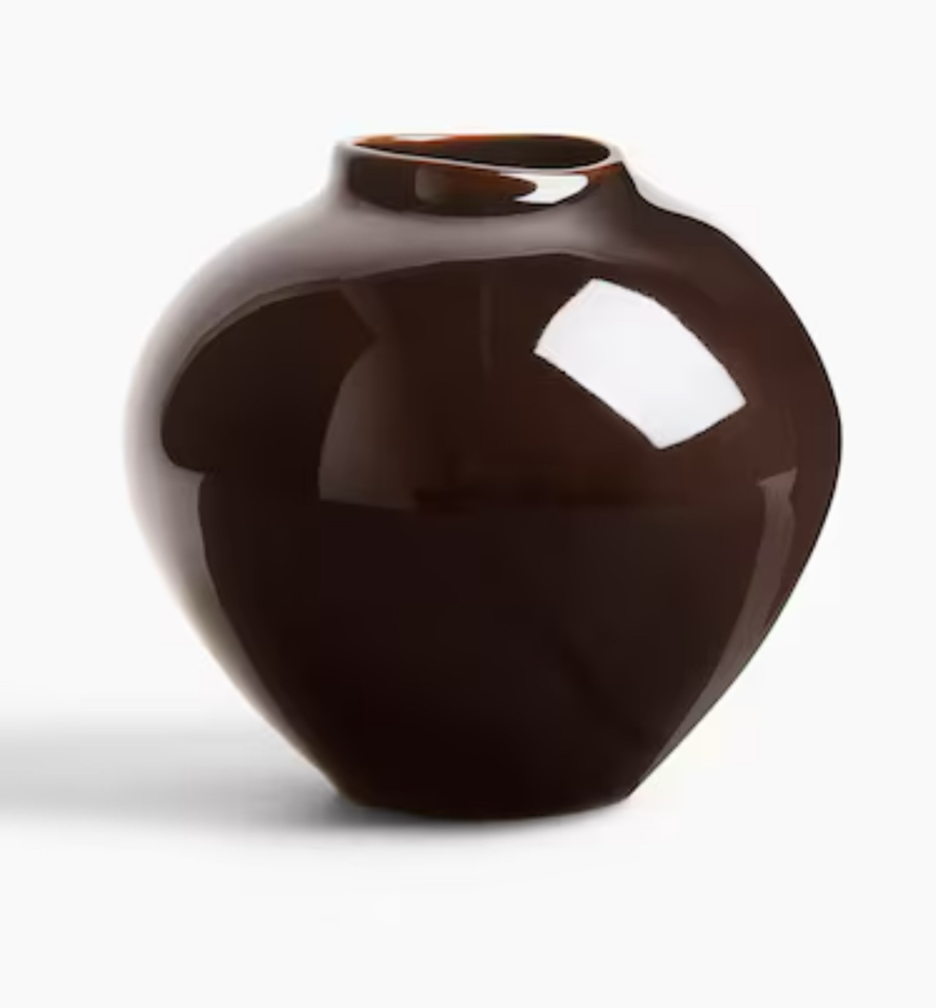 25% off H&M has this beautiful vase in two different sizes and colors

#LTKHome #LTKFindsUnder50 #LTKSaleAlert
