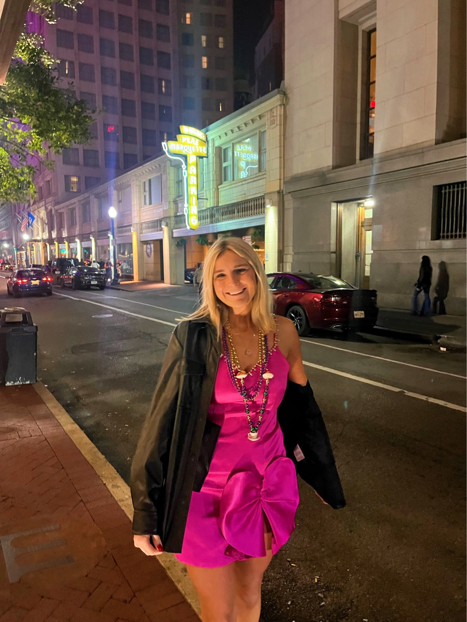 The boutique I bought this from isn’t platformed here BUT I linked some similar items I’ve been eyeing 🙈 PERFECT for Valentine’s Day!!! 
